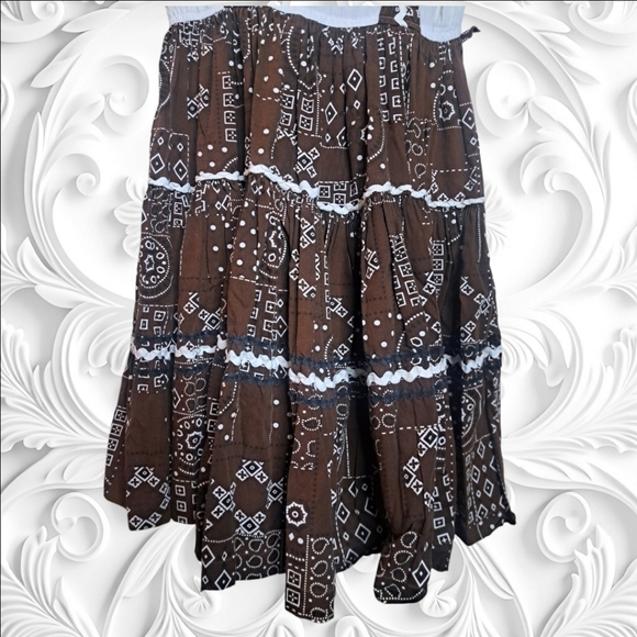 German Dirndl Brown White Octoberfest Dress - Picture 3 of 4